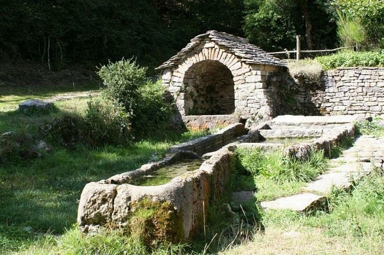Gite Montalies Sévérac-le-Château المظهر الخارجي الصورة